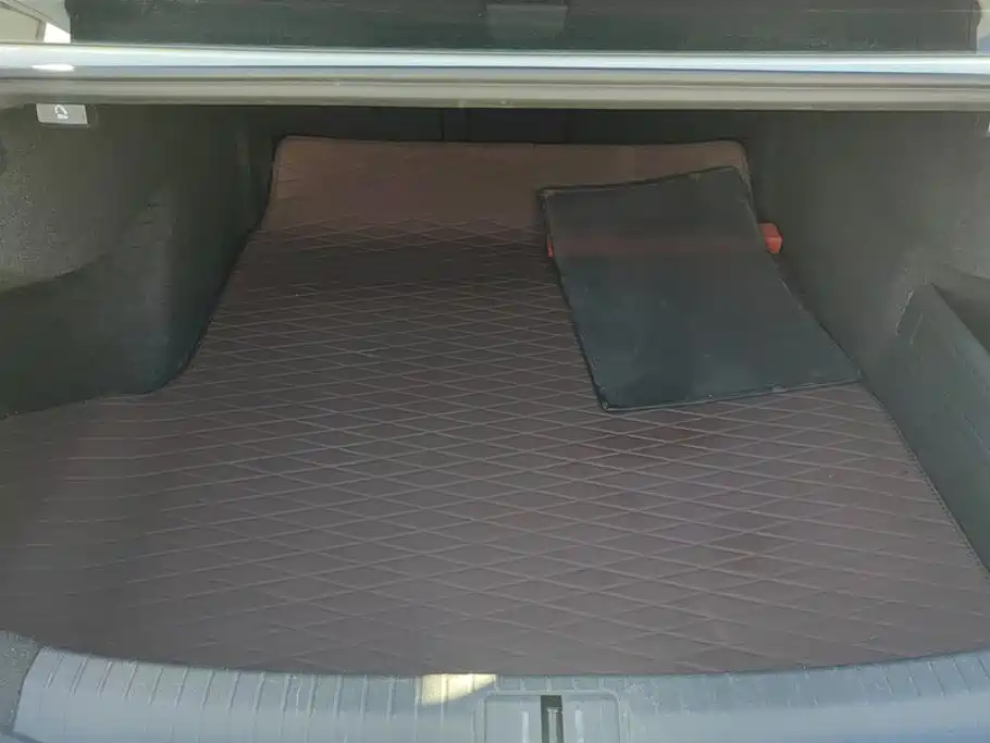 Volkswagen Magotan — миниатюра 4