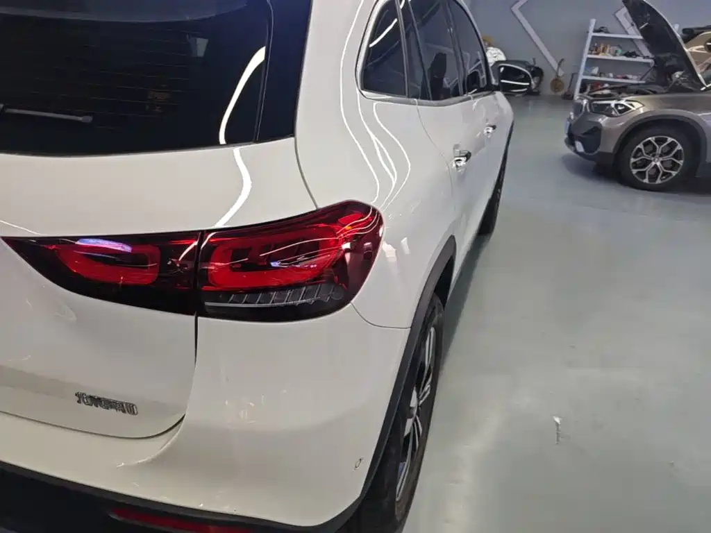 Mercedes-Benz GLA — миниатюра 8