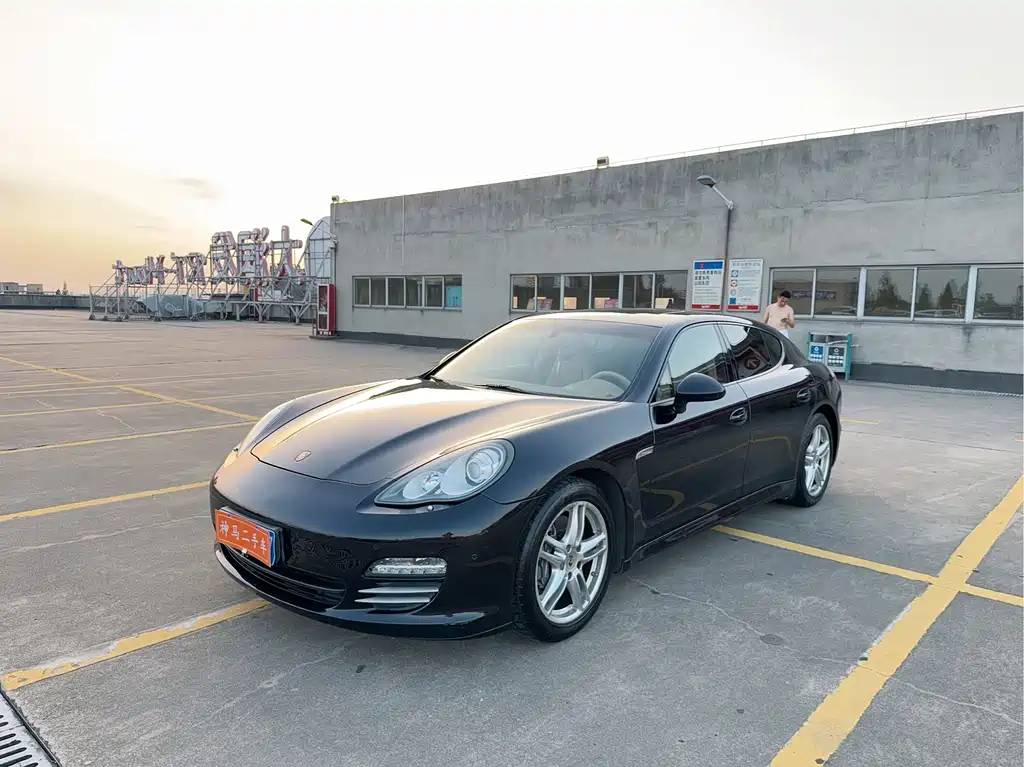 Porsche Panamera 2012
