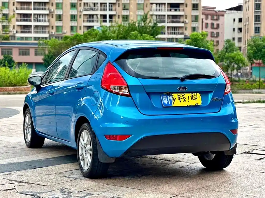 Ford Fiesta — миниатюра 5
