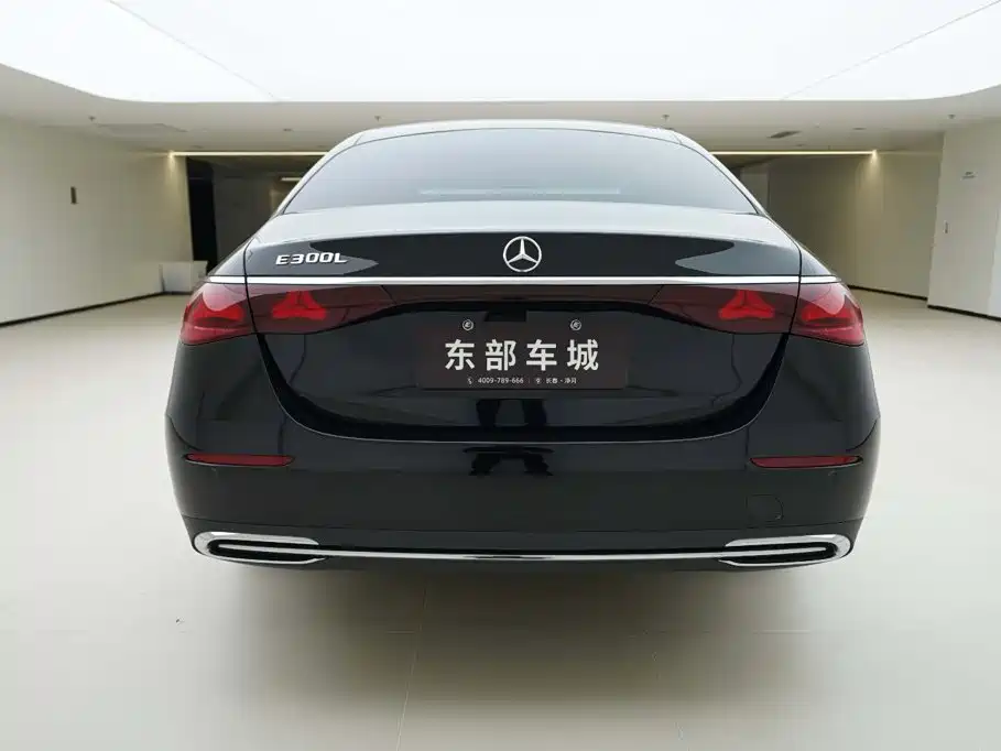 Mercedes-Benz E-Class — миниатюра 5