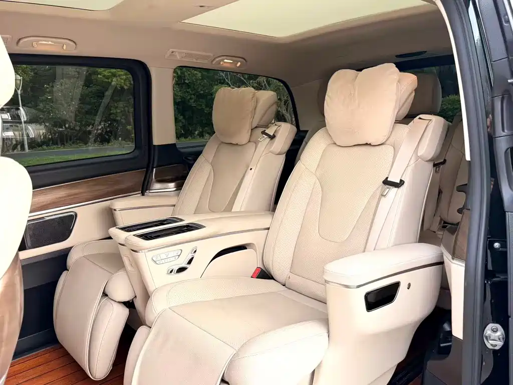 Mercedes-Benz V-Class — миниатюра 6