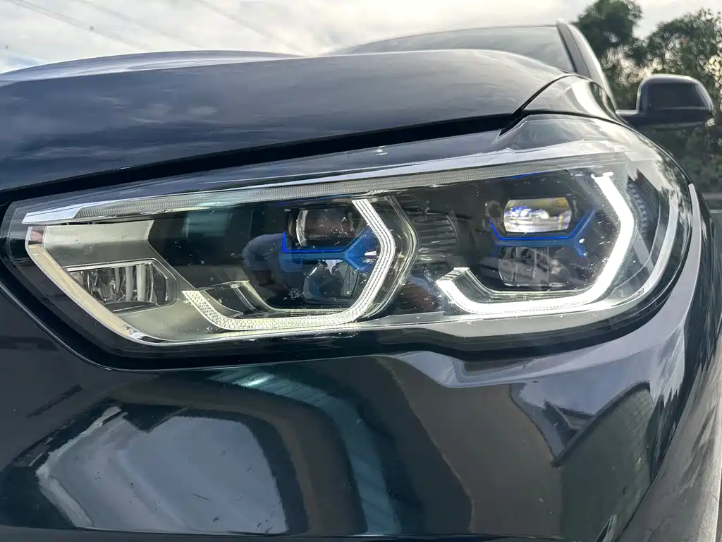 BMW X5 2022 xDrive 40Li M Sport