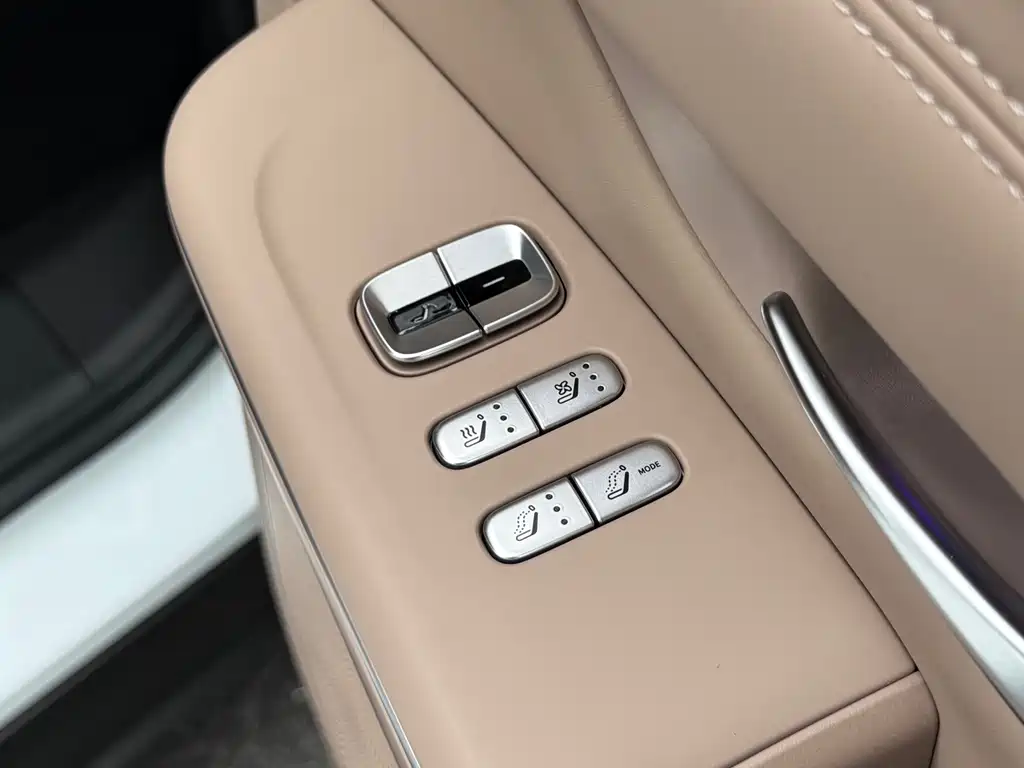 XPeng G9 — миниатюра 19