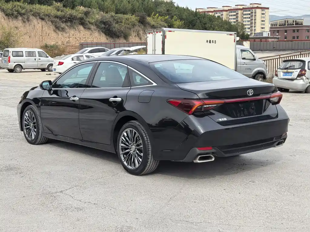 Toyota Avalon — миниатюра 9