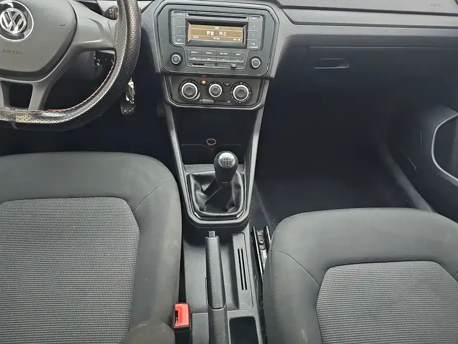 Volkswagen Jetta — миниатюра 16