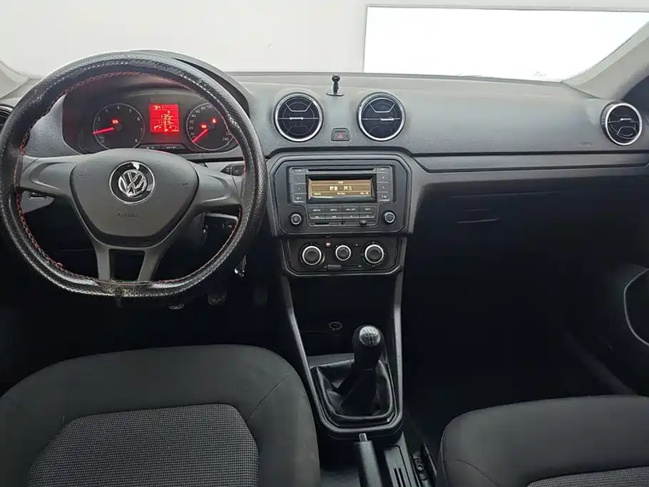Volkswagen Jetta — миниатюра 12