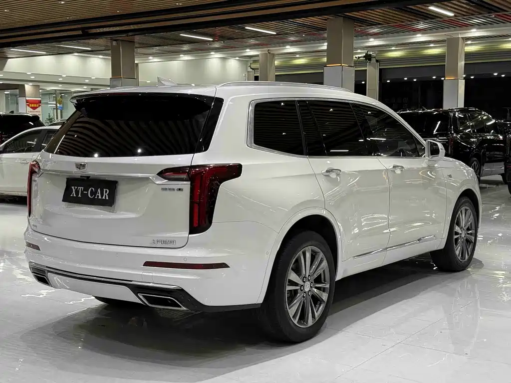 Cadillac XT6 — миниатюра 4