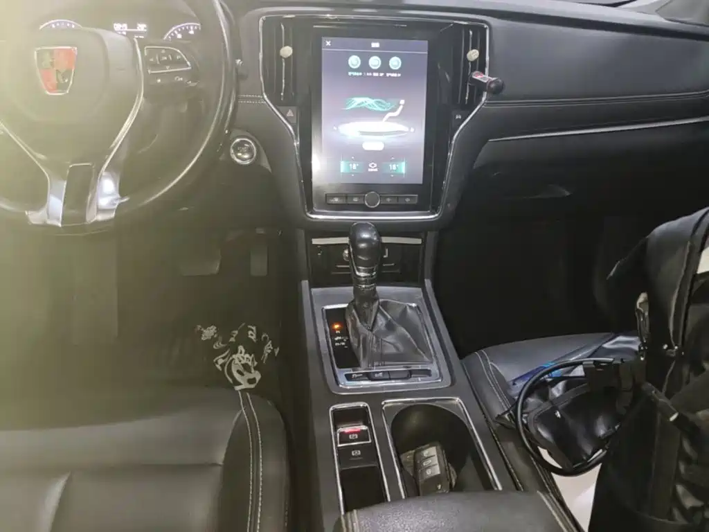 Roewe Roewe i6 Classic — миниатюра 14