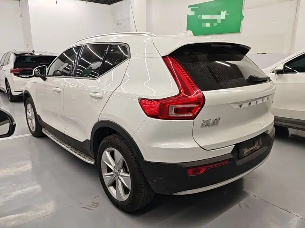 Volvo XC40 — миниатюра 5