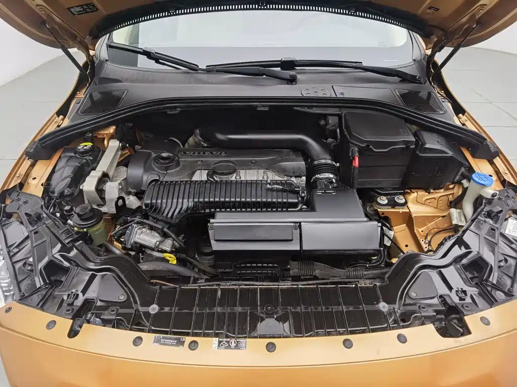 Volvo S60 — миниатюра 6