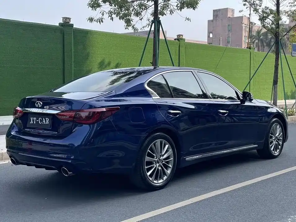 Infiniti Q50L — миниатюра 6