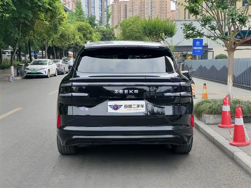 Zeekr 8X 2026 Ultra 70kWh