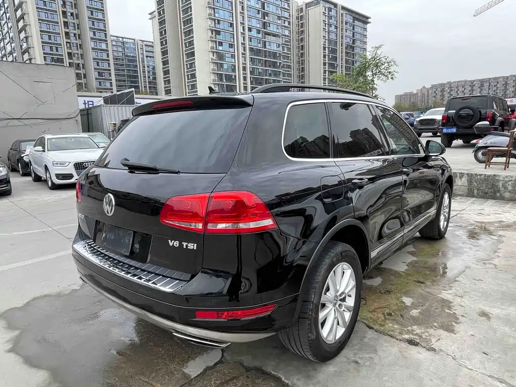 Volkswagen Touareg 2011 3.0TSI