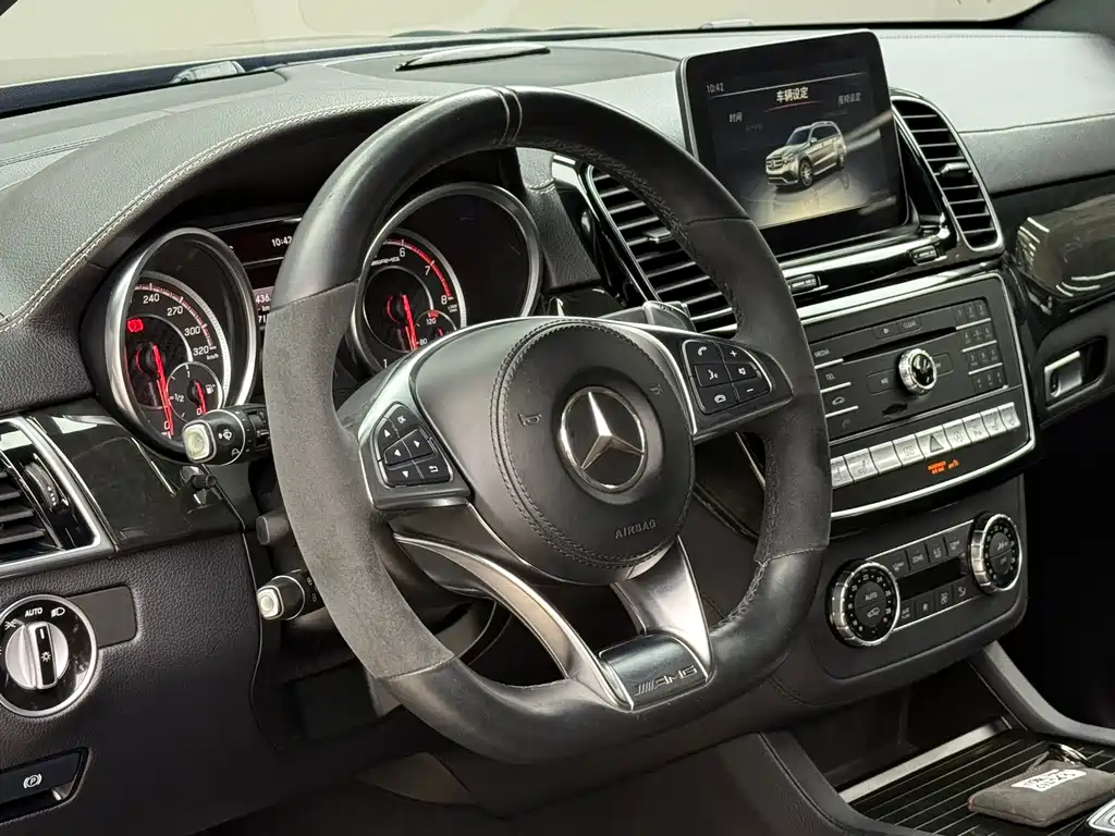 Mercedes-Benz GLS A MG 2017 AMG GLS 63 4MATIC