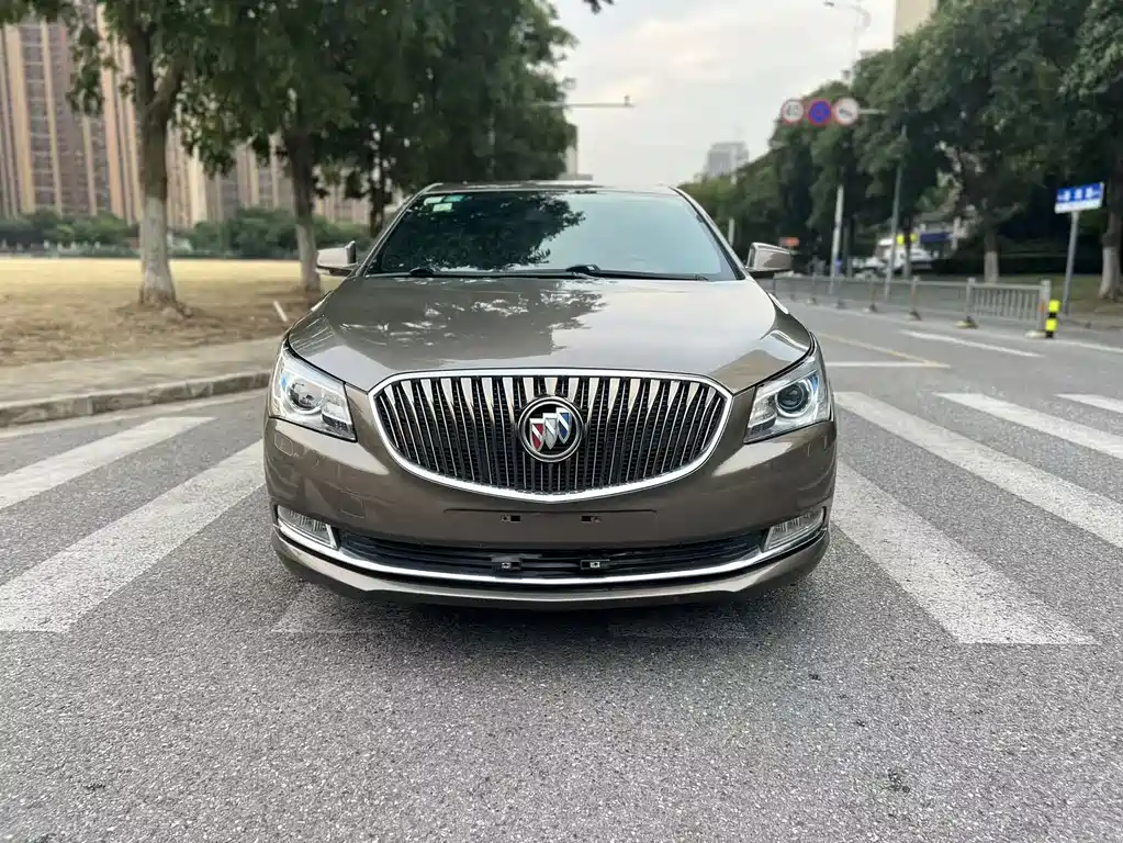 Buick LaCrosse — миниатюра 2