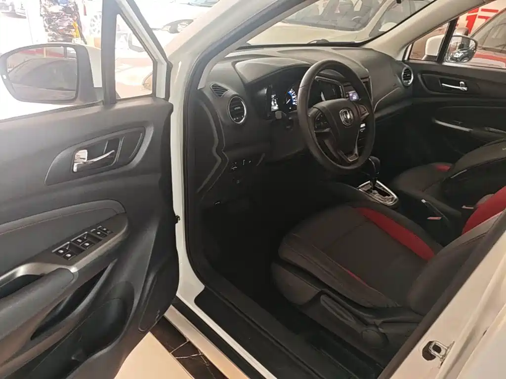 Changan CS15 — миниатюра 16