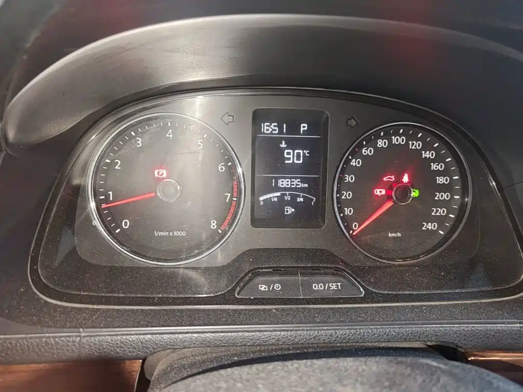 Volkswagen Lavida — миниатюра 17