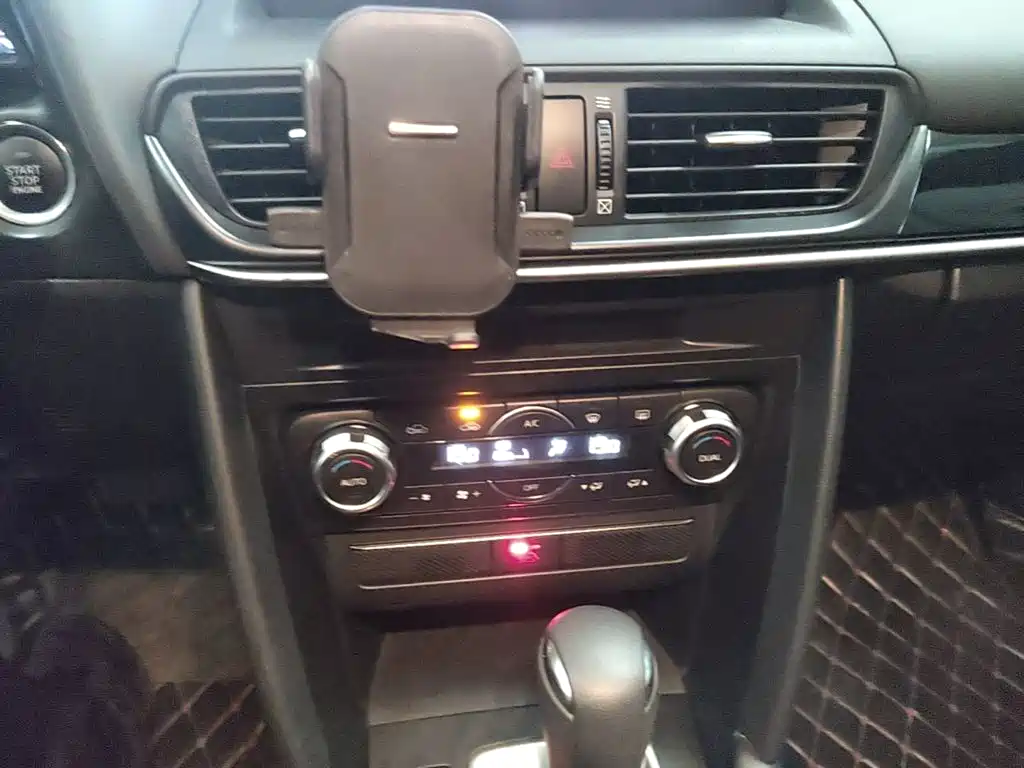 Mazda CX-4 — миниатюра 13