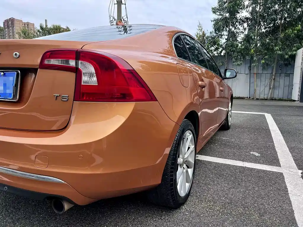 Volvo S60 — миниатюра 8