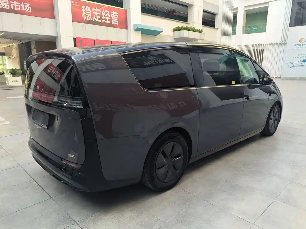 Li Auto Li MEGA — миниатюра 9