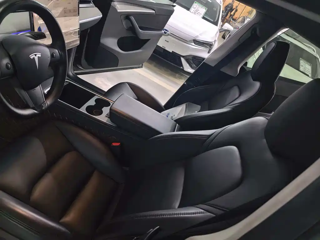 Tesla Model Y — фотографии объявления, Фото 15