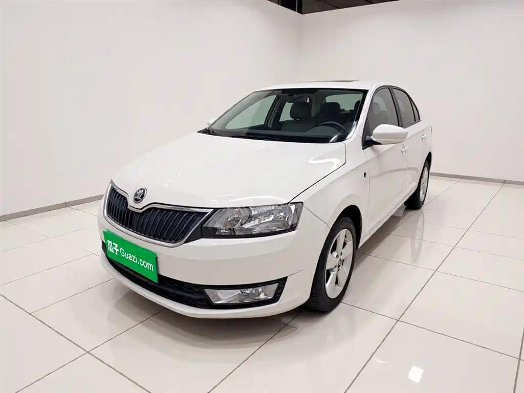 Skoda Rapid 2015
