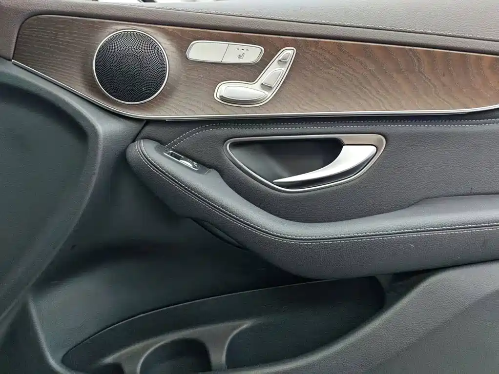 Mercedes-Benz GLC — миниатюра 27