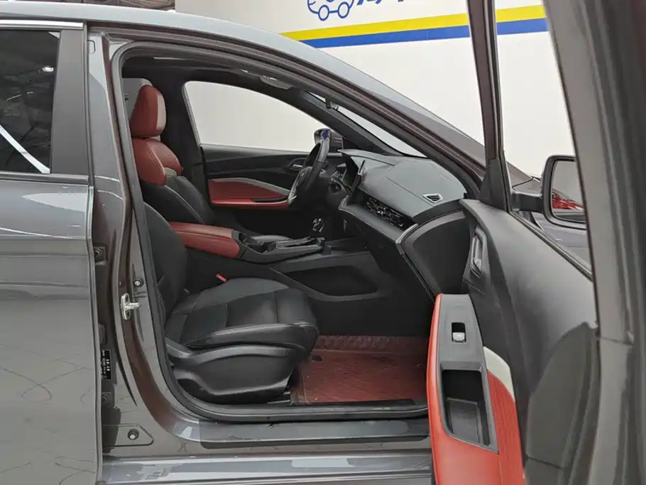 MG MG5 — миниатюра 8