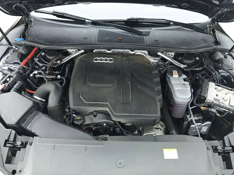 Audi A7L — миниатюра 10