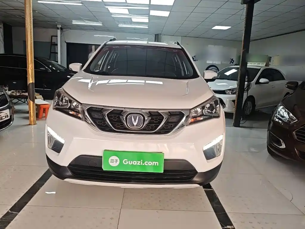 Changan CS15 — миниатюра 3