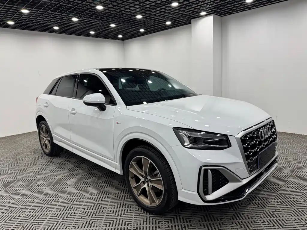 Купить Audi Q2L