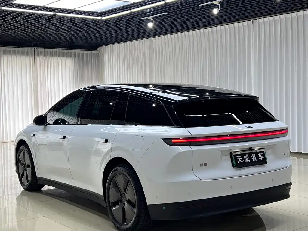 Li Auto Идеальный i6 — миниатюра 6