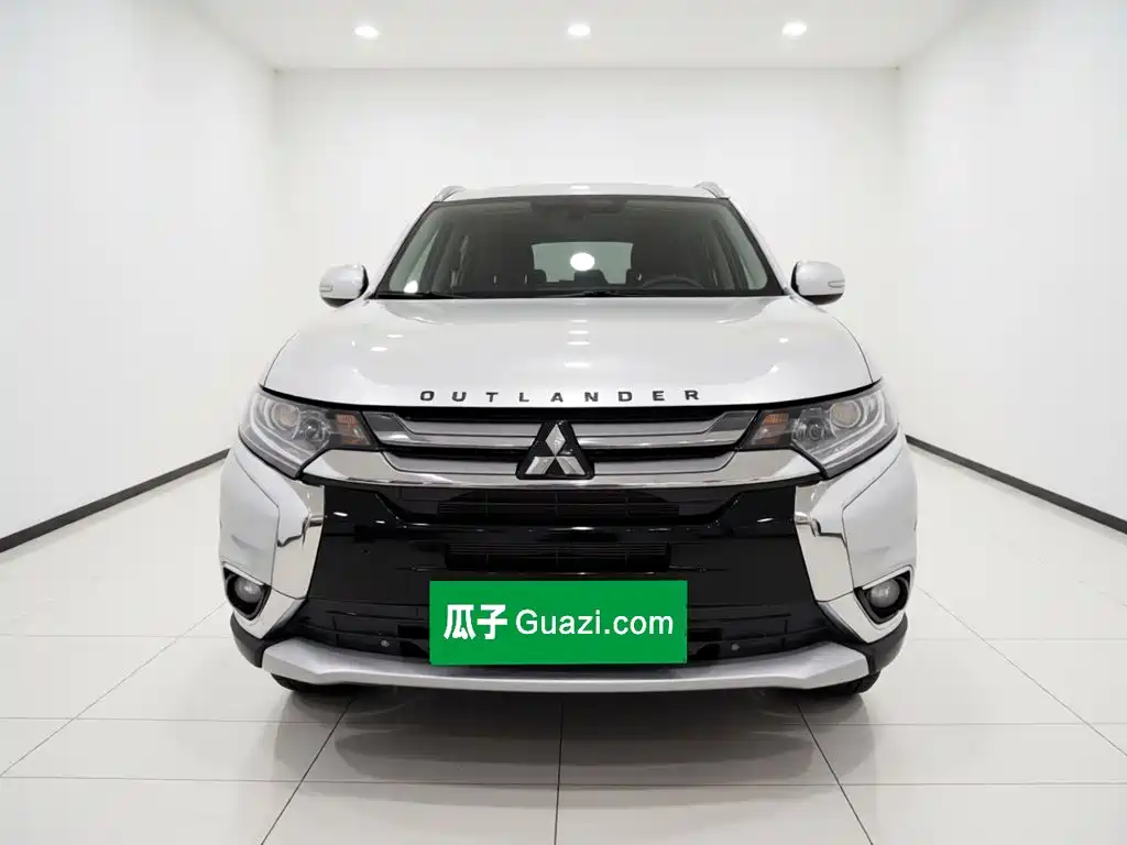 Mitsubishi Outlander — миниатюра 2
