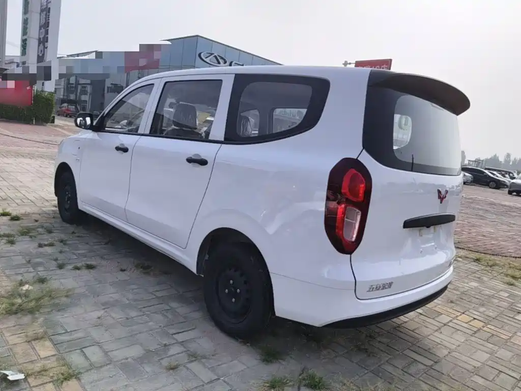 Wuling Hongguang EV — миниатюра 5