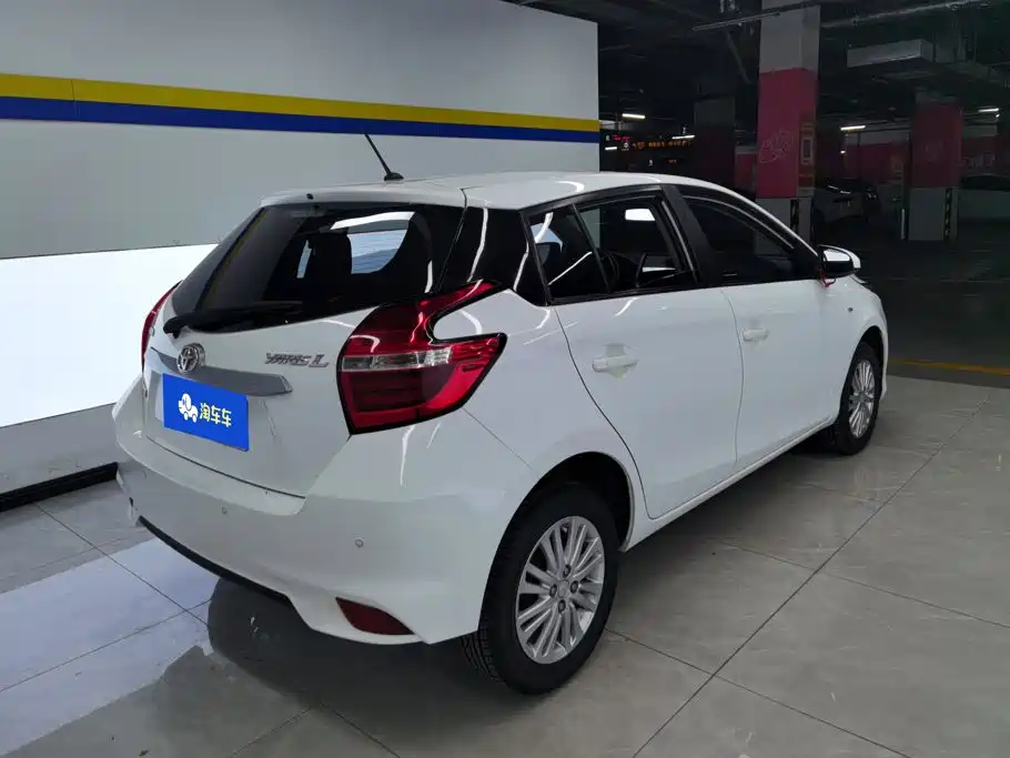 Toyota Yaris L — миниатюра 3