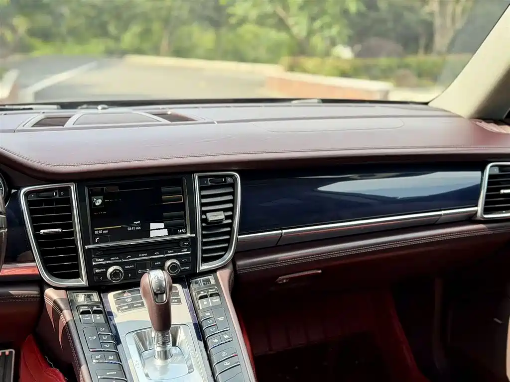 Porsche Panamera 2014 Panamera 4 Executive 3.0T