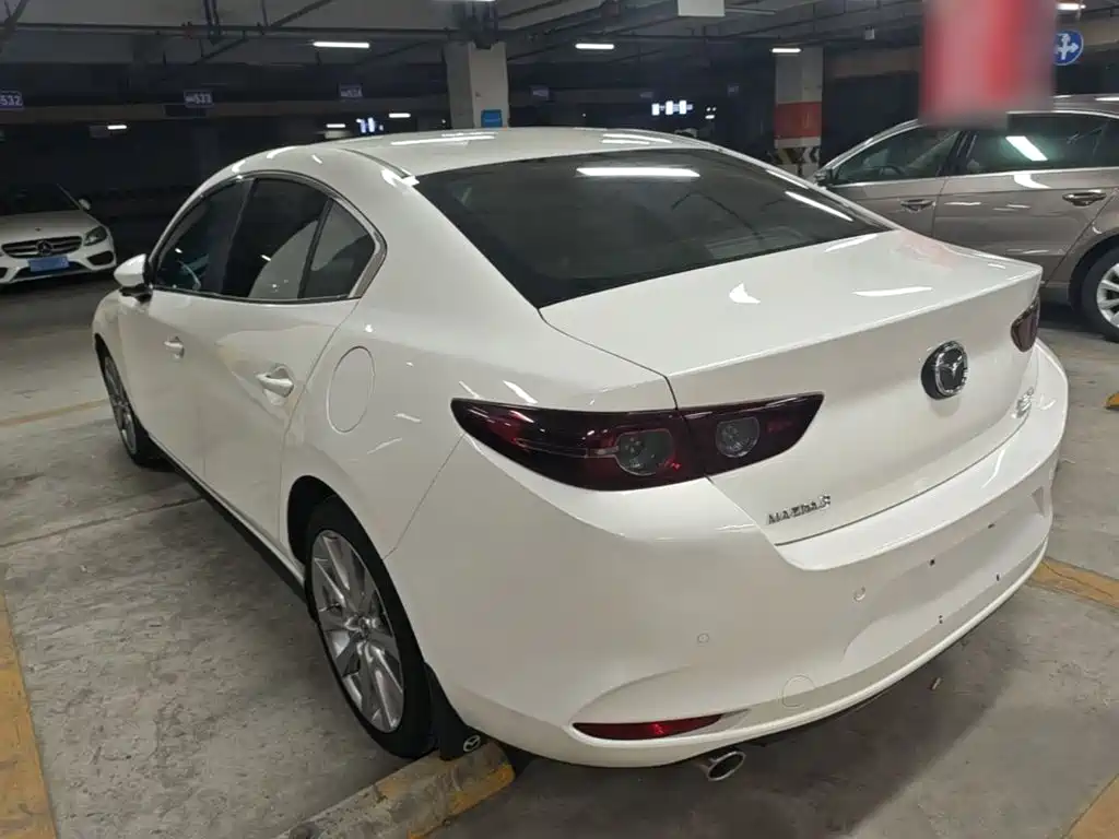 Mazda 3 Axela — миниатюра 5