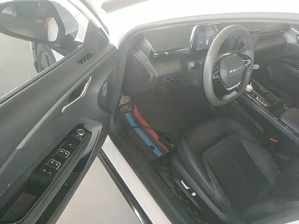 Wuling Xingguang — миниатюра 16