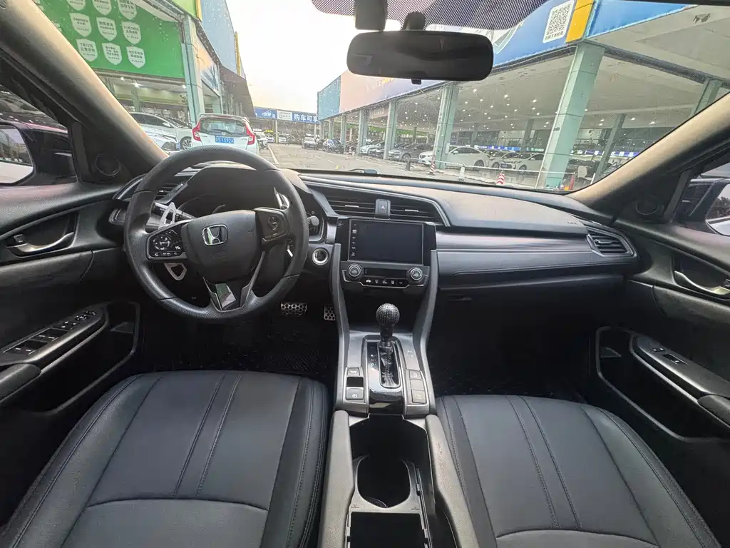 Honda Civic — миниатюра 6