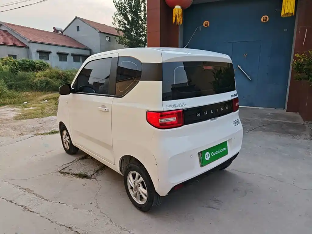 Wuling MINIEV — миниатюра 5