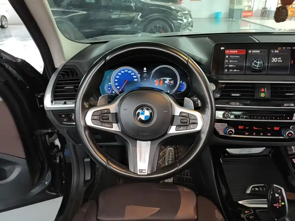 BMW X3 — миниатюра 11