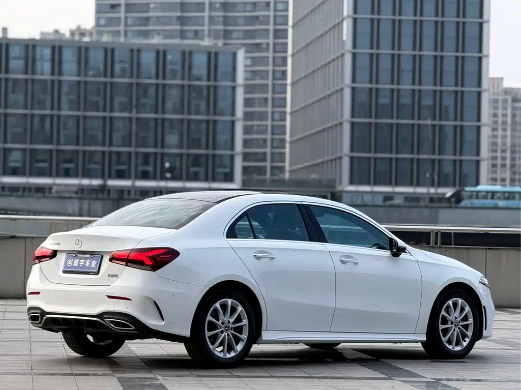 MERCEDES-BENZ A CLASS