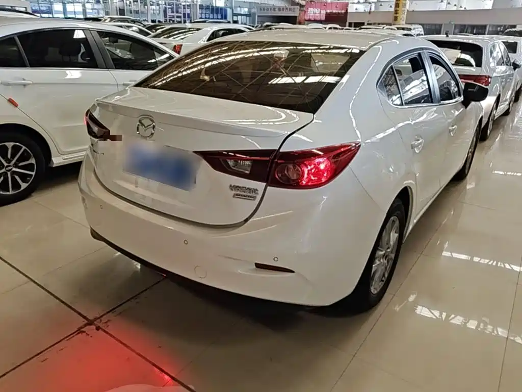 Mazda 3 Axela — миниатюра 7
