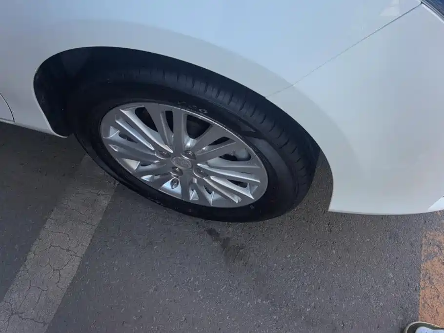 Toyota Yaris L — миниатюра 6