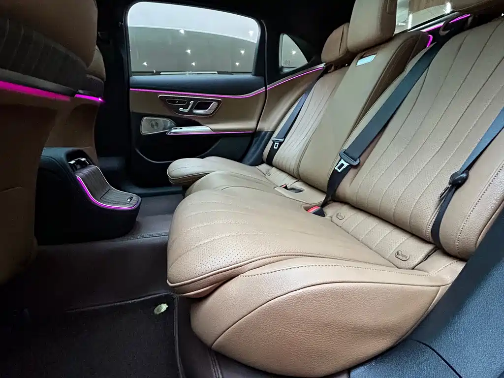 Mercedes-Benz E-Class — миниатюра 18