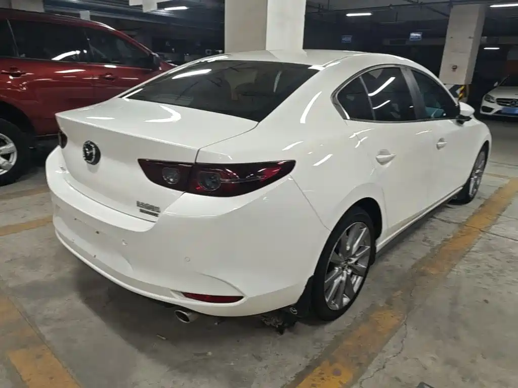Mazda 3 Axela — миниатюра 7