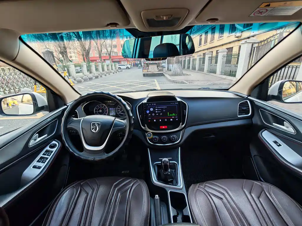 Baojun 560 2016 1.8L MT Comfort