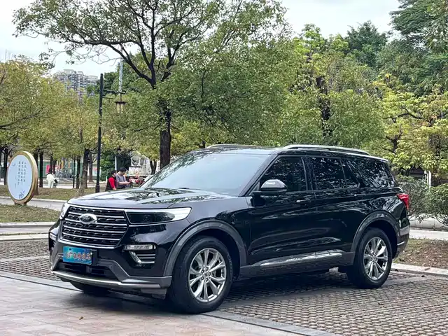 ford explorer