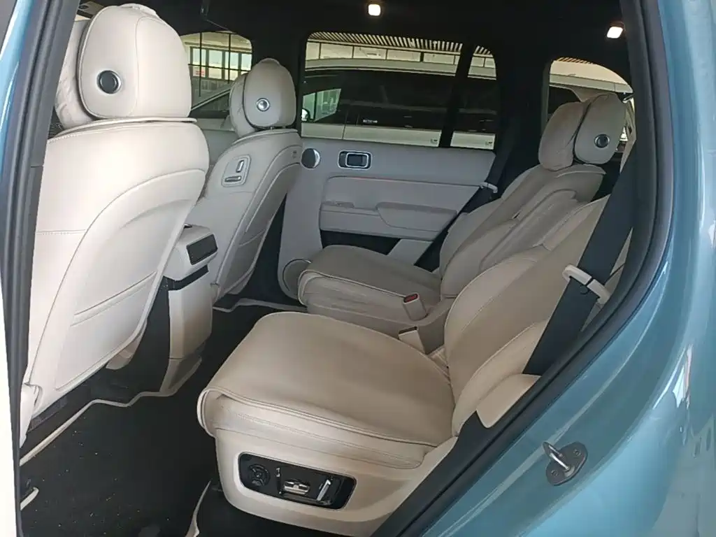 Li Auto Li L8 — миниатюра 17